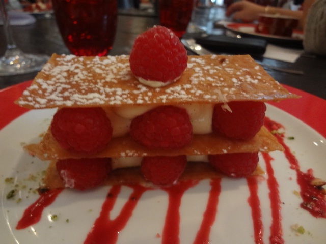 Millefeuille à la framboise Millefeuille à la framboise © GP