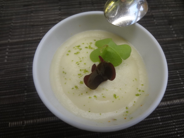 royale de langoustine, espuma de chou-fleur 