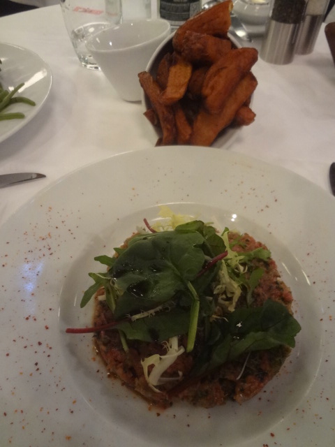 Tartare frites © GP