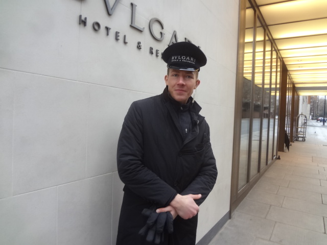 Le portier au Bulgari © GP