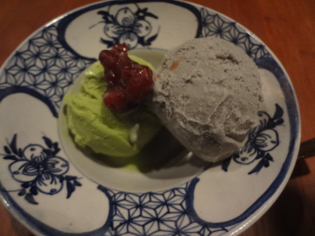 Glace thé vert et sésame noir © GP