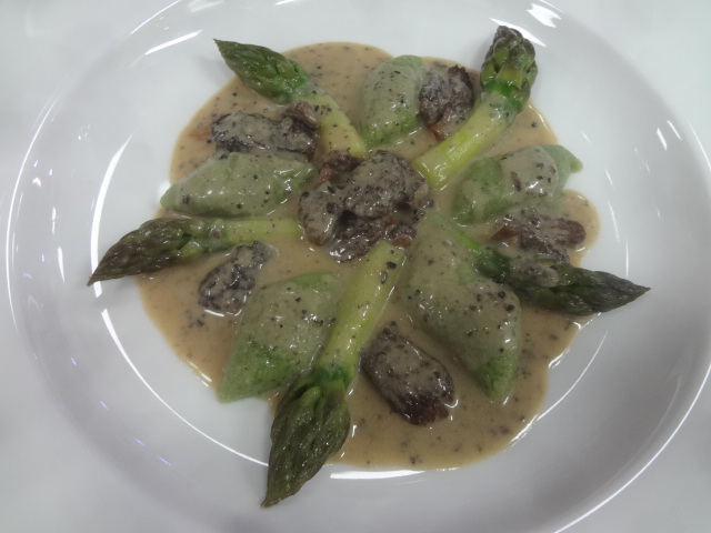 Gnocchi aux morilles et asperges © GP