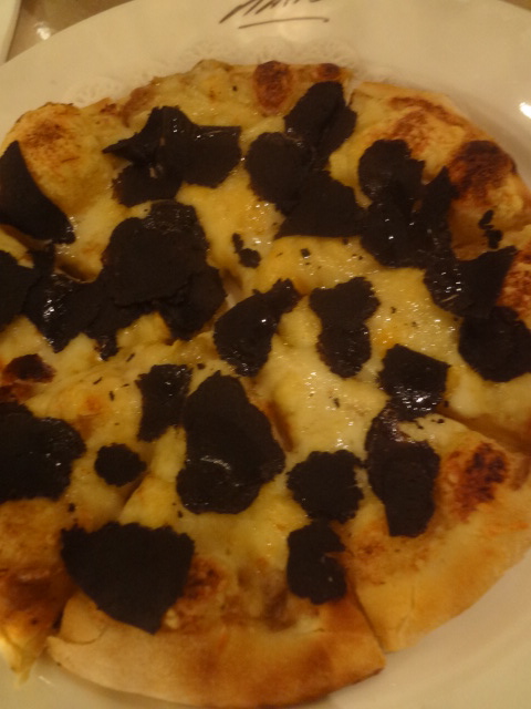 Pizza aux truffes © GP