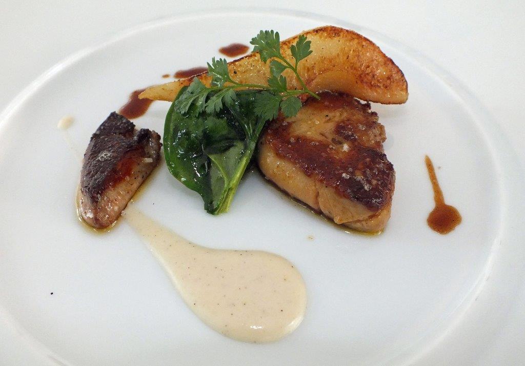 Foie gras et poire Williams au confit de vanille © AA