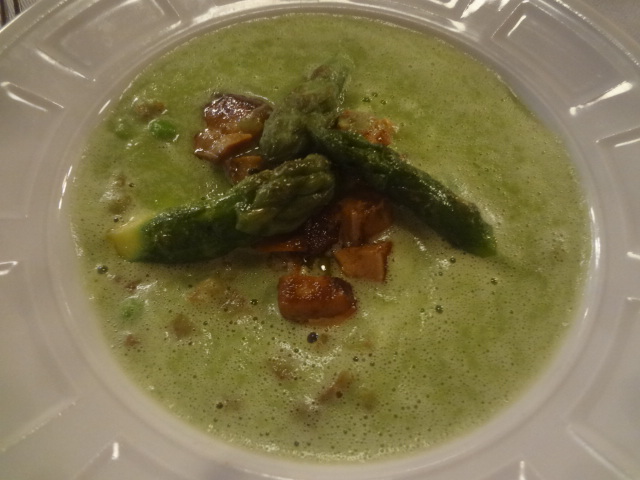 Bouillon crémeux d'asperges © GP