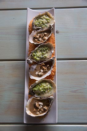 Huîtres en trois saveurs © Maurice Rougemont