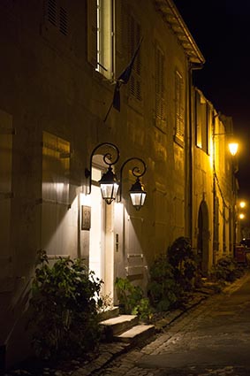 L'entrée de nuit © Maurice Rougemont