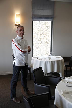 A la table "gastro" © Maurice Rougemont