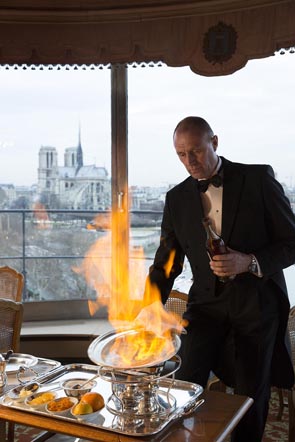 La Tour d'Argent: les crêpes flambées © Maurice Rougemont