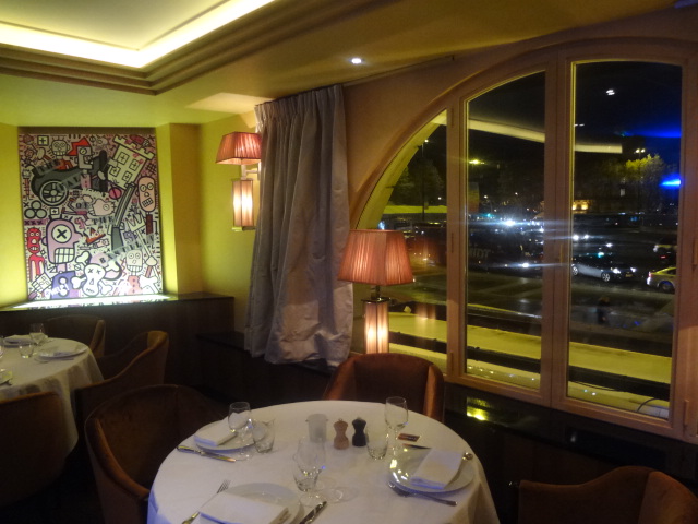 Coin de table aux Grandes Marches © GP