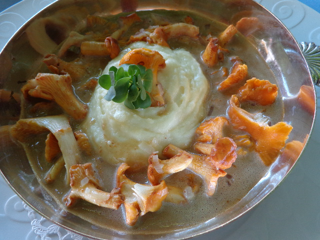 Girolles à la crème © GP