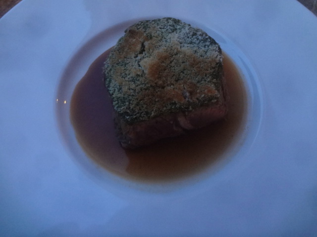 Contrefilet gratiné aux herbes  ©  GP