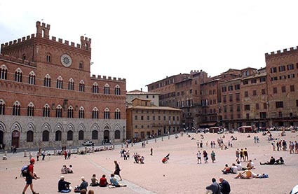 La Piazza del Camp © Maurice Rougemont
