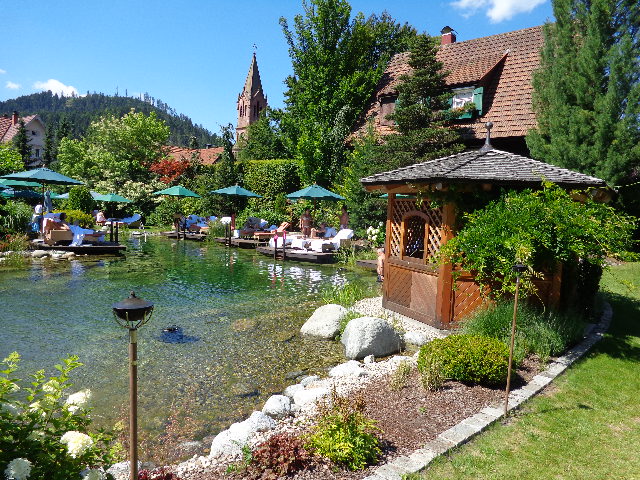 Etang et jardin © GP