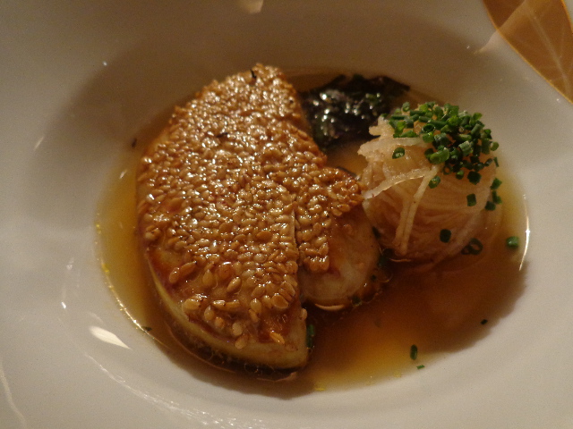Foie gras chaud pané au sésame © GP