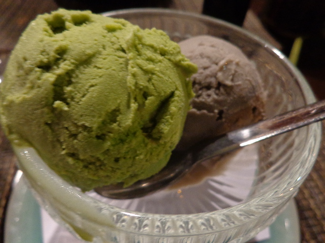 Glaces thé vert, sésame © GP