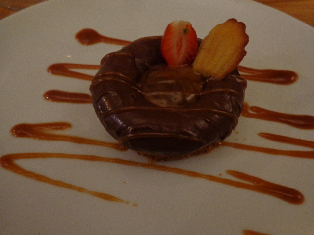 Craquant noisettes, ganache au chocolat © GP