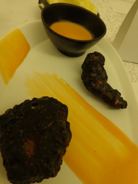 Pince de homard en tempura, laque de carapace en bisque © GP