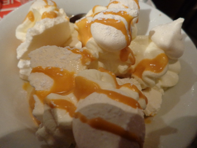 Vacherin glacé au caramel © GP