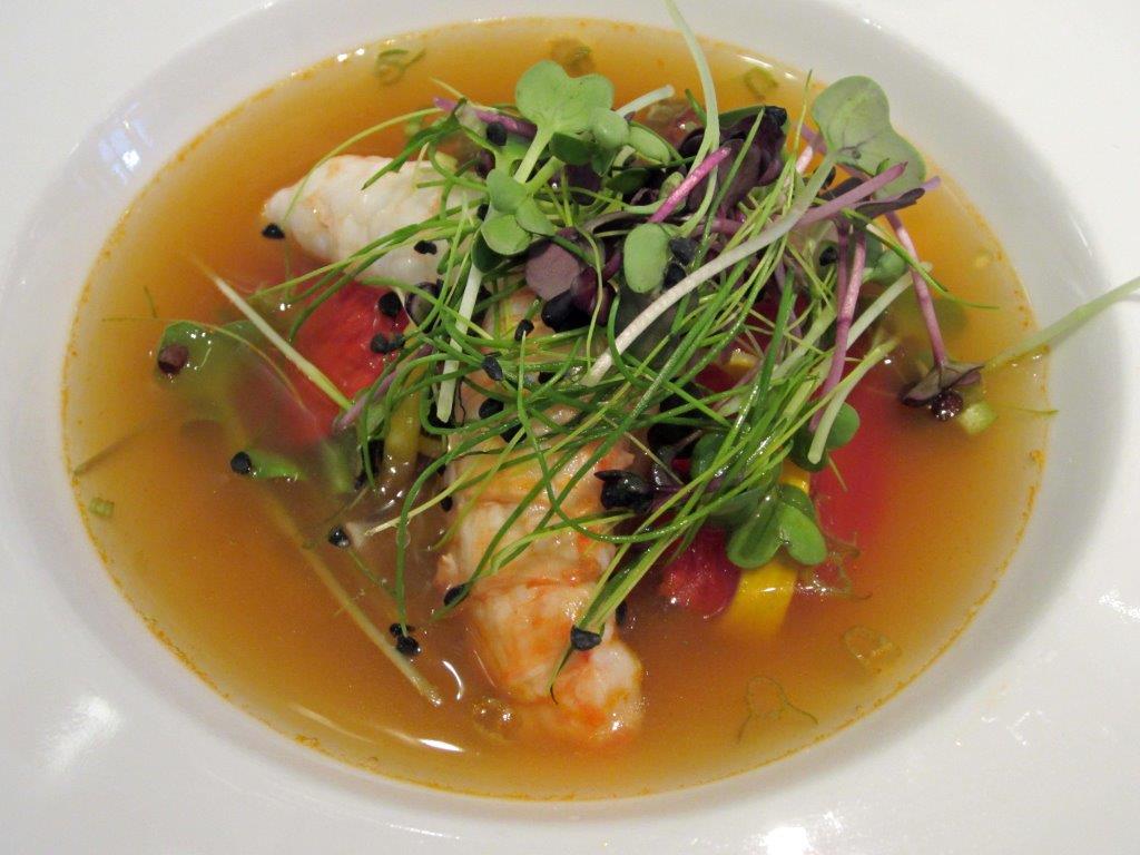 Langoustines en bouillon thaï © AA