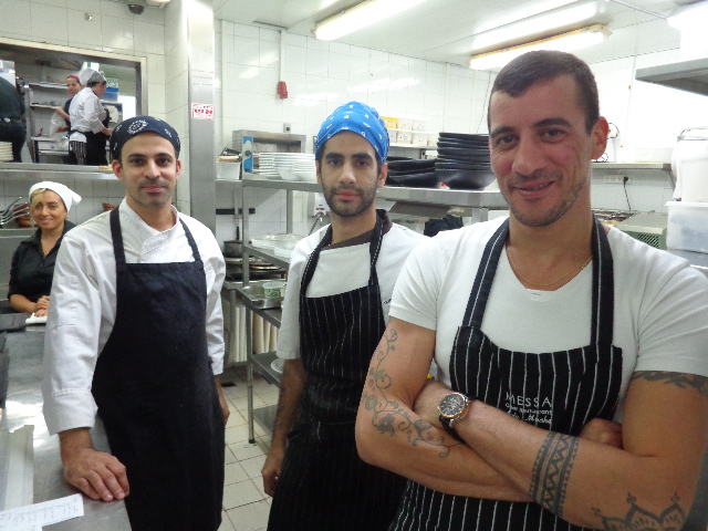 Aviv Moshé en cuisine © GP