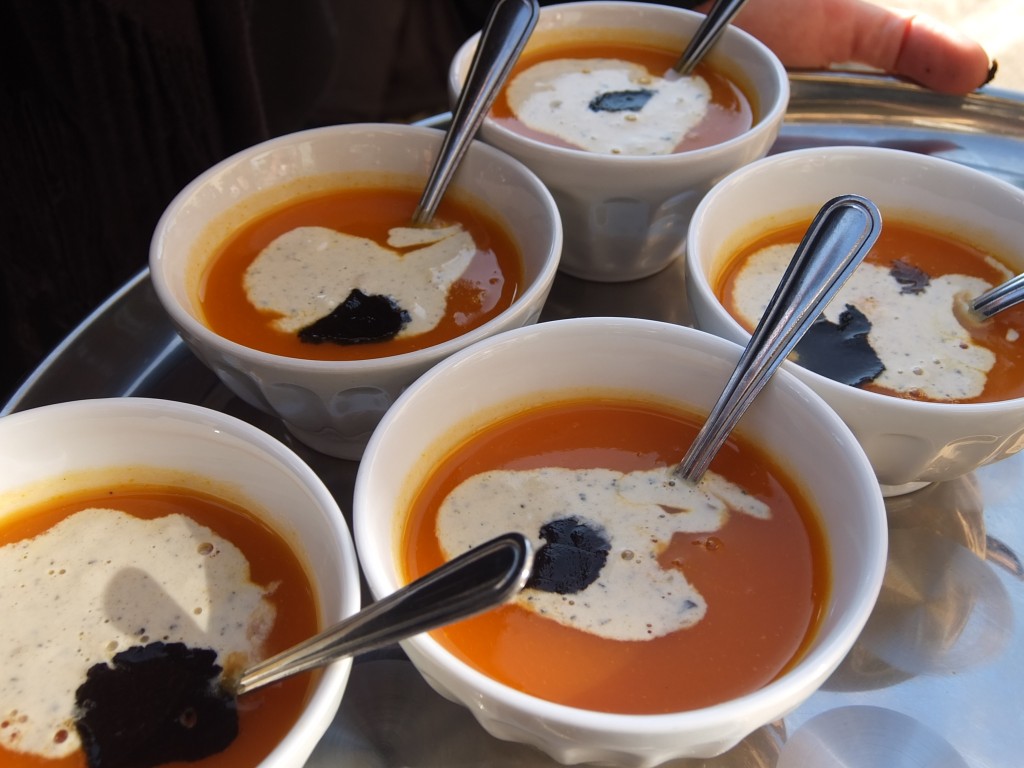 Soupe de tomate aux truffes © GP