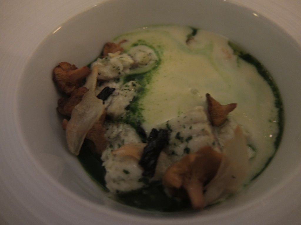 Anguille et purée de persil, tourin à l'ail © GP