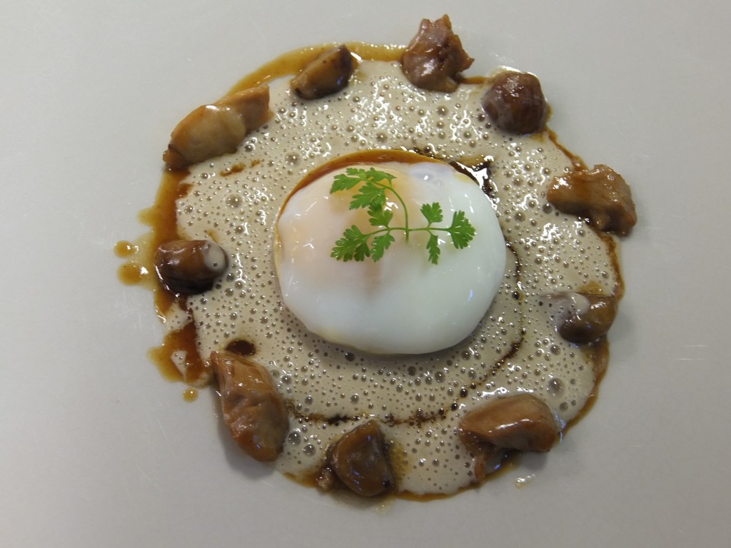 Oeuf à basse température et royale de foie blond © GP