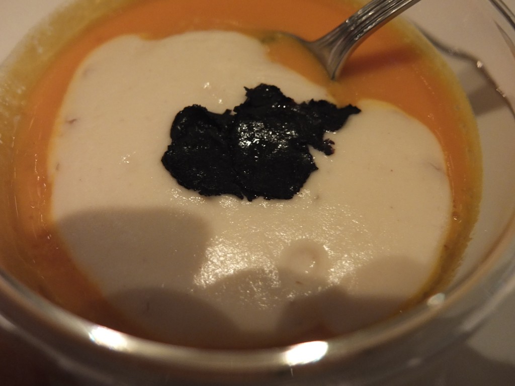 Crème de potiron aux châtaignes © GP
