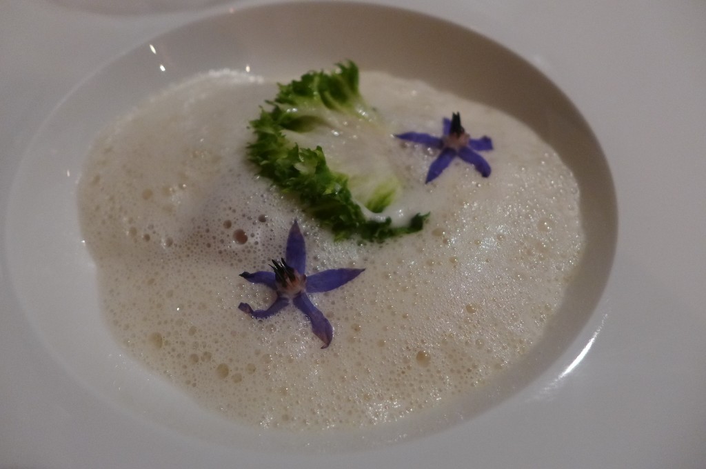 Homard, raviole, chou © GP
