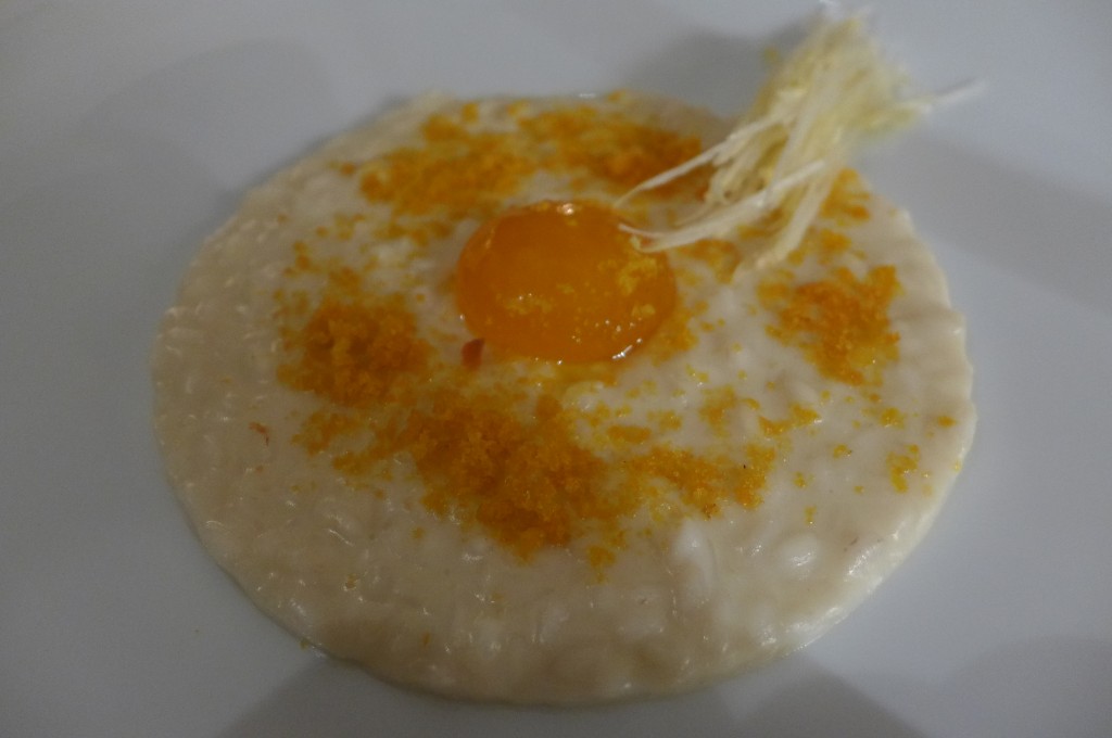 Risotto à l'oeuf mariné et à la poutargue © GP