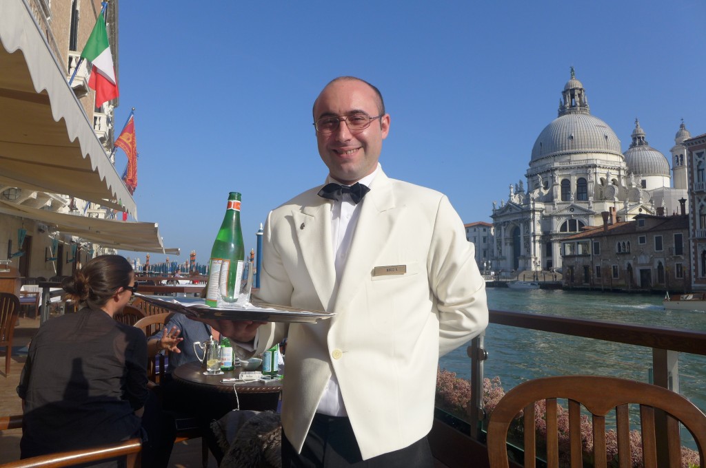 Service en terrasse © GP