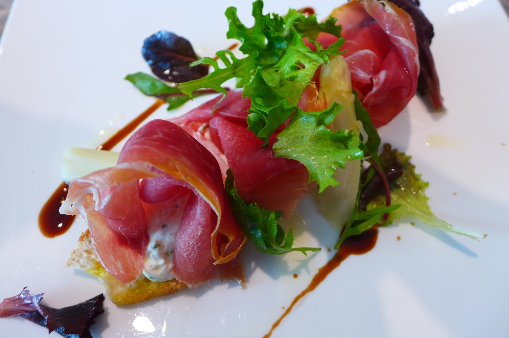 Jambon et mousseline d'asperge © GP
