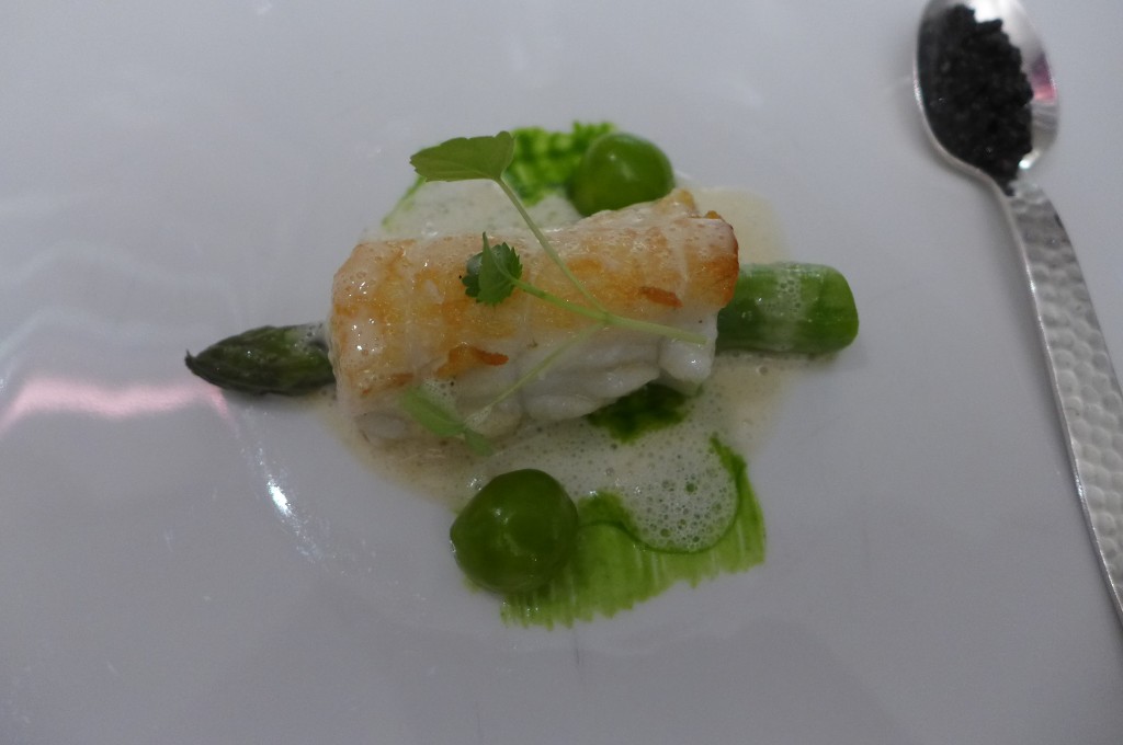 Turbot aux asperges et petits pois © GP