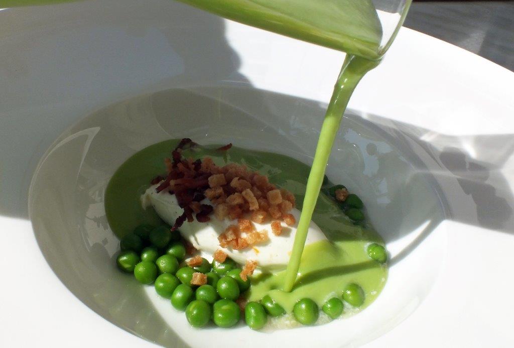 Velouté de petits pois © AA