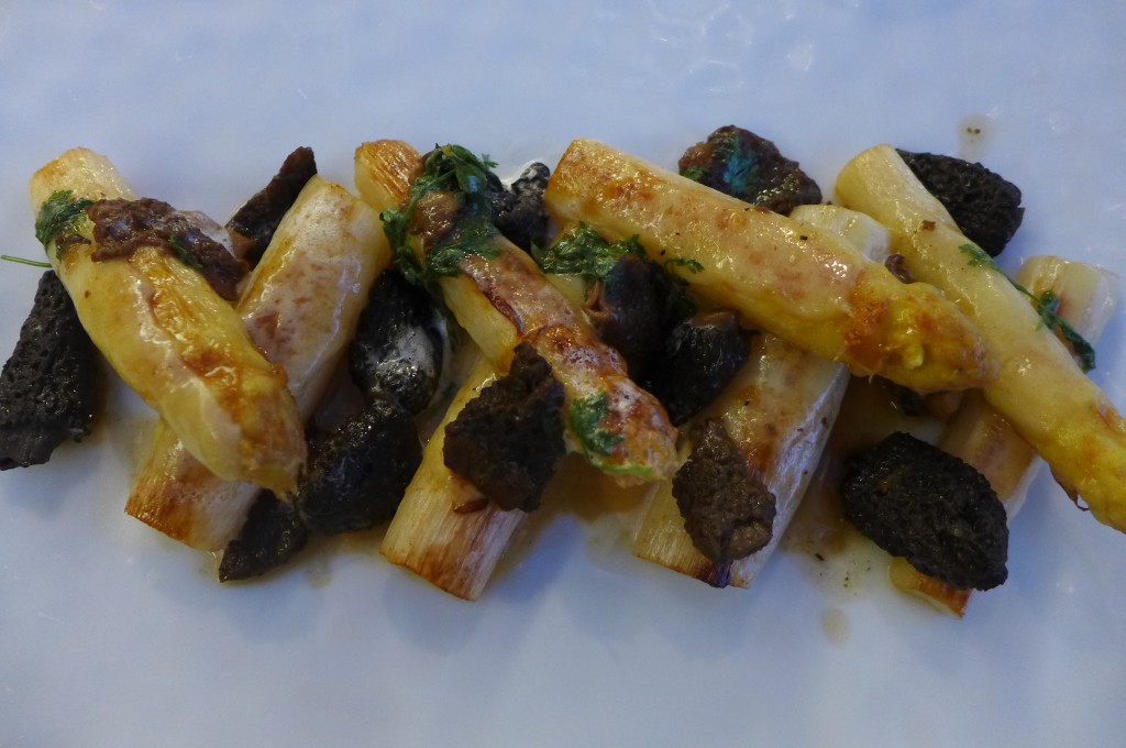 Asperges aux morilles et comté © GP