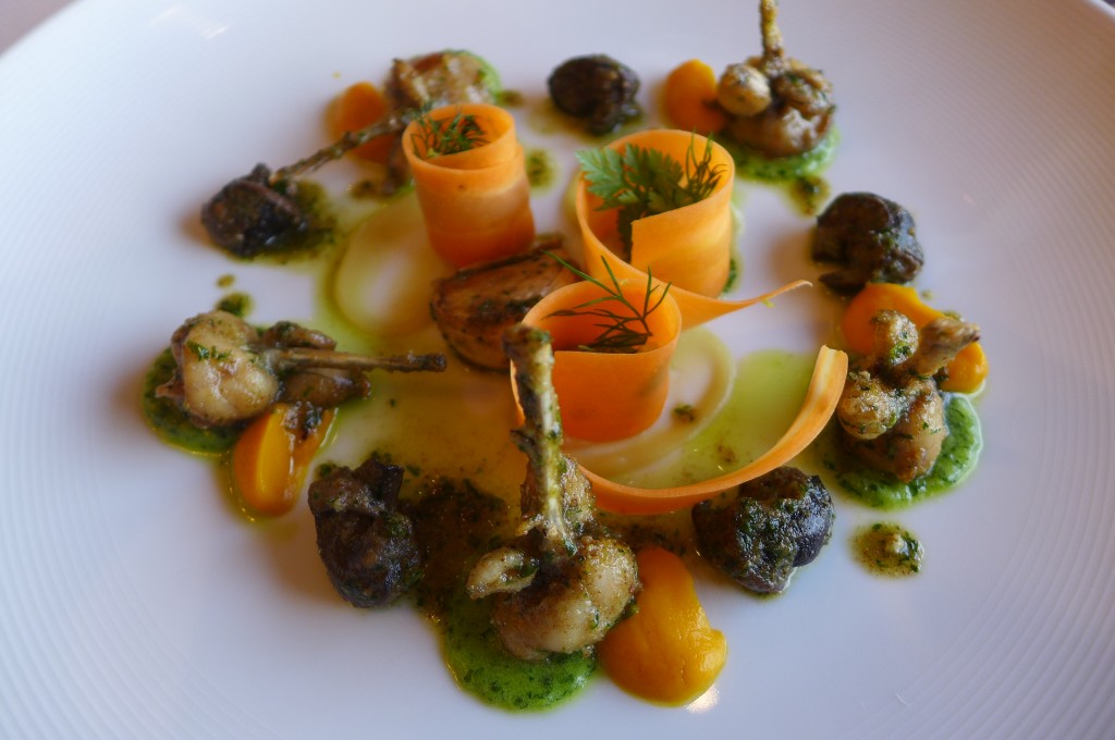 Grenouilles et escargots persillés © GP