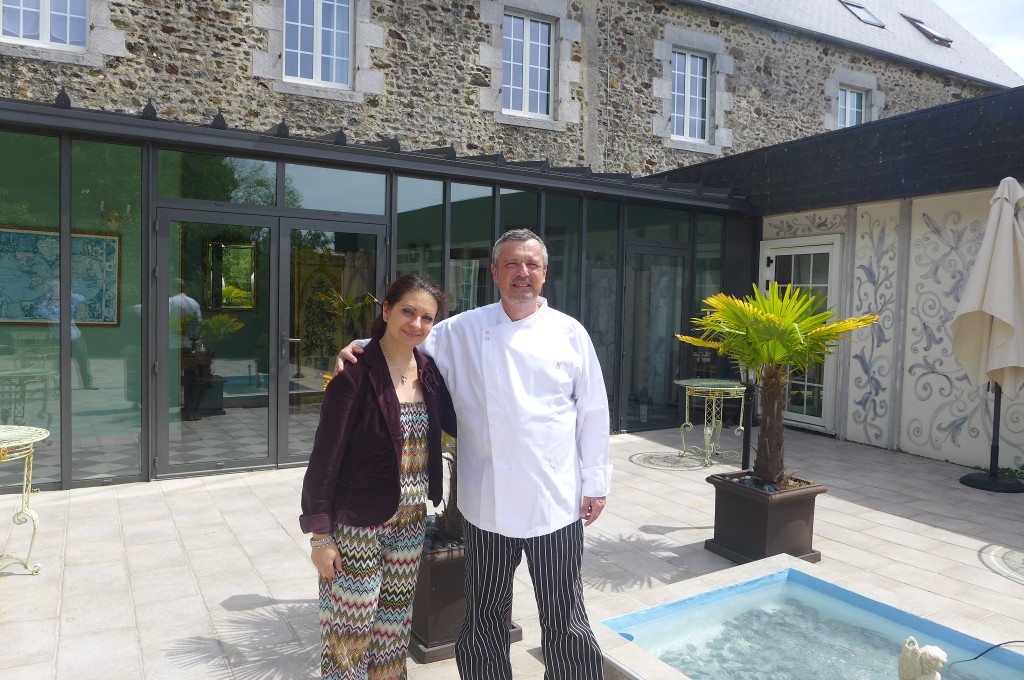 Les Hardy au patio © GP