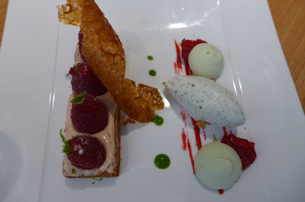 Sablé framboises, sorbet menthe © GP