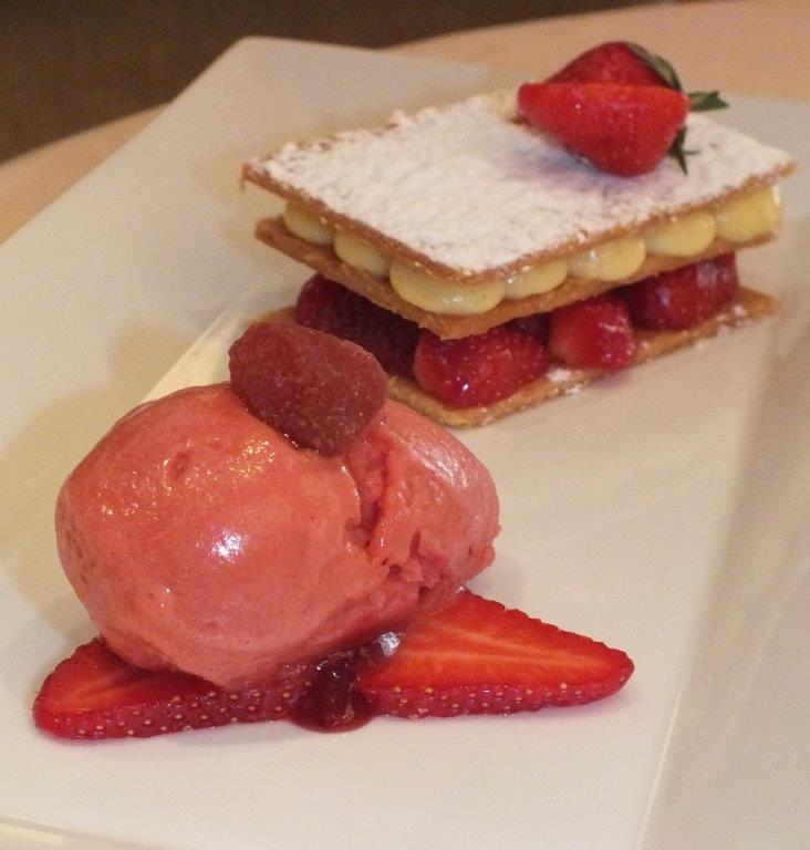 Mille feuille aux fraises © AA
