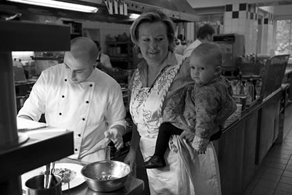 Et en famille © Maurice Rougemont
