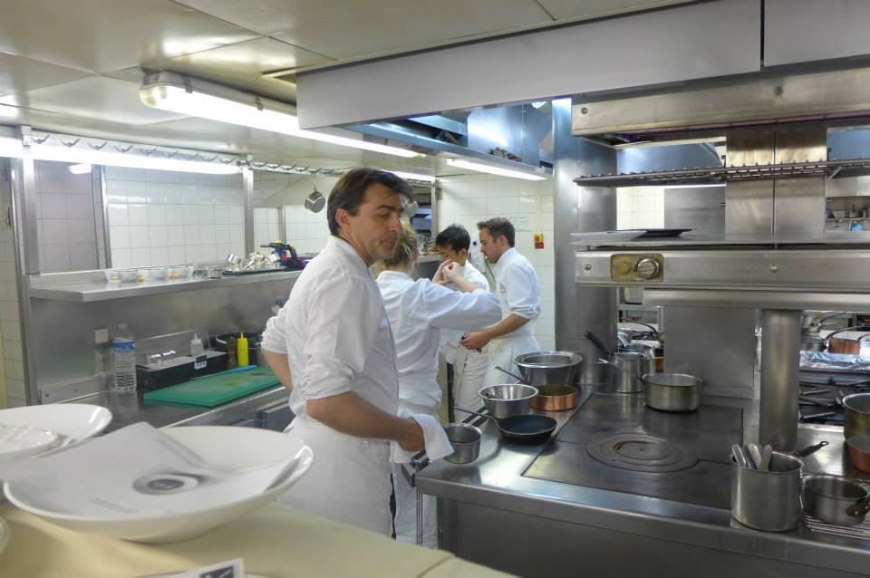 Yannick Alléno en cuisine © GP
