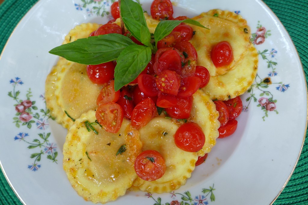 Ravioli mozza et tomate © GP