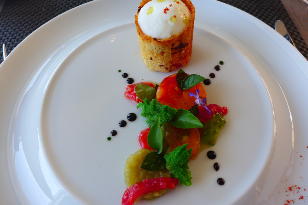 Burrata et tomate © GP