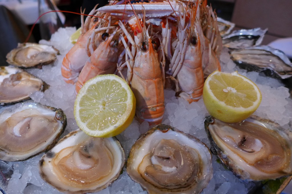 Huîtres et langoustines © GP