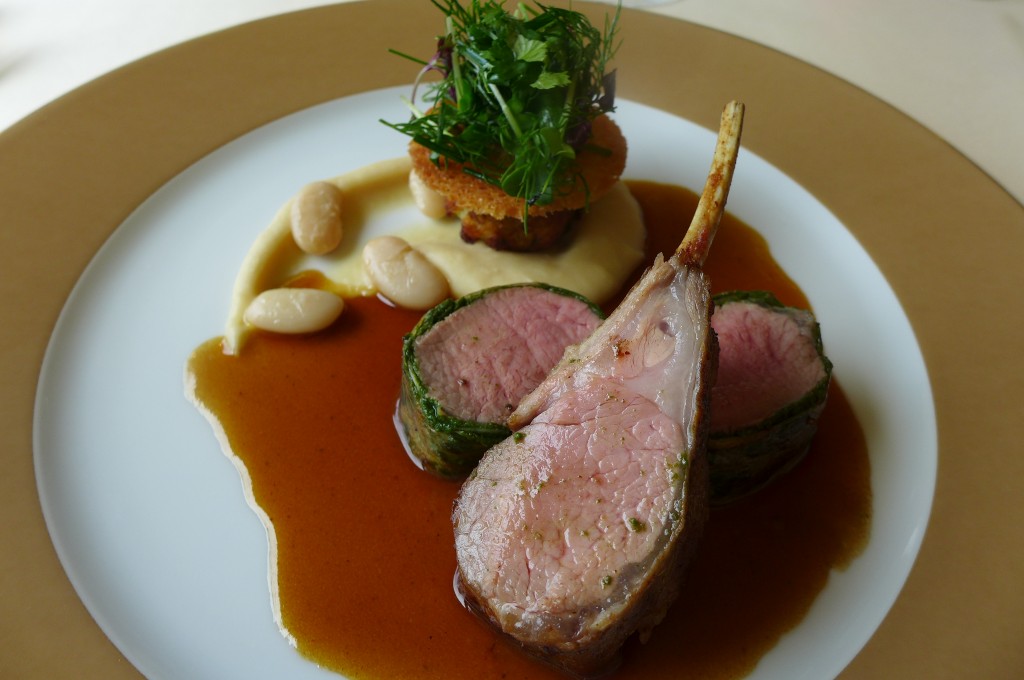 Carré d'agneau au falafel de haricots © GP