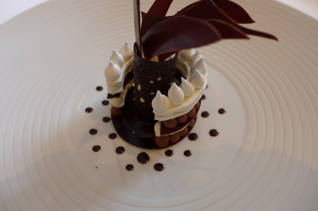 Vacherin glacé vanille, chocolat © GP