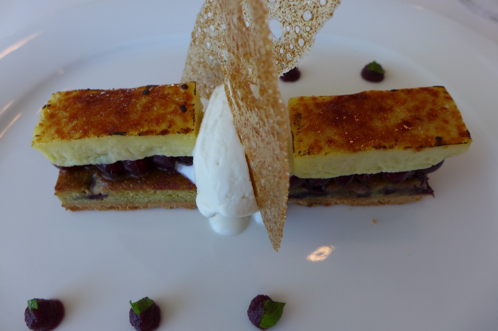 Cerises et crème brûlée © GP