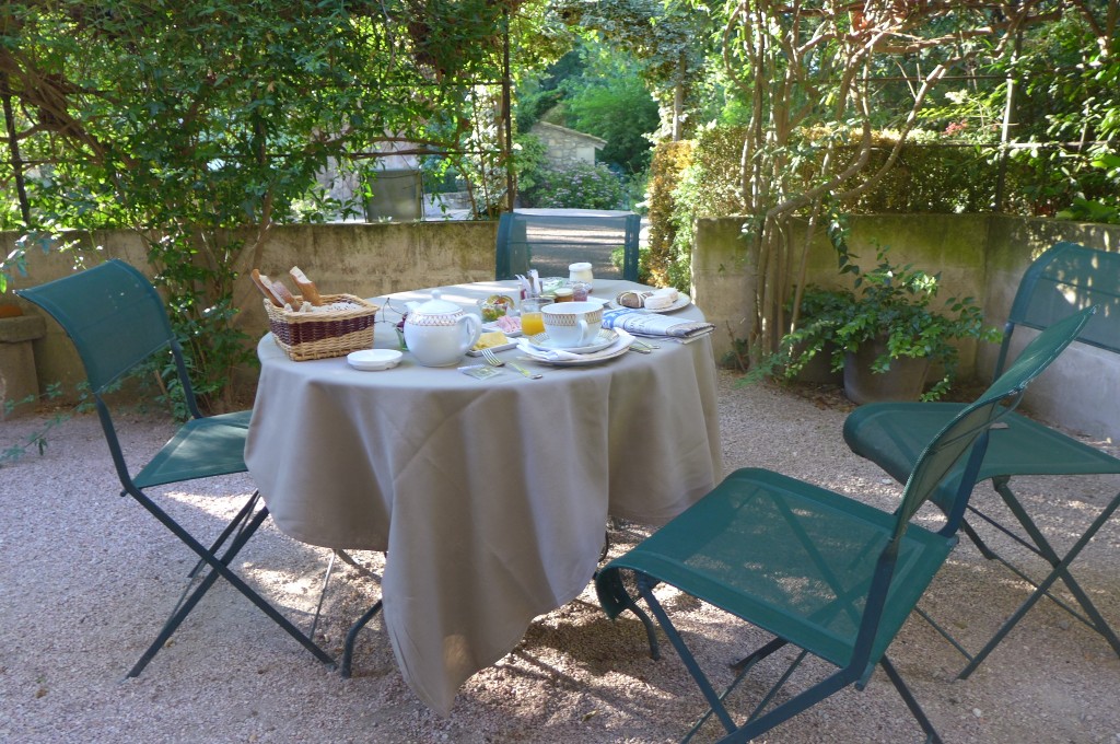 Petit déjeuner au Manoir © GP