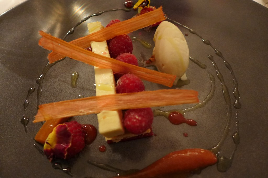 Rhubarbe et fraises © GP